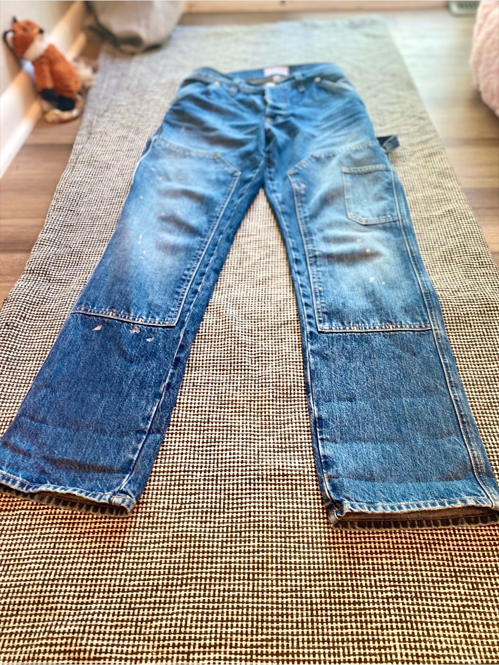 Frame Denim women’s Blue Straight Carpenter Jeans all buttons there